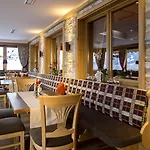 兰德莱希纳酒店 *
