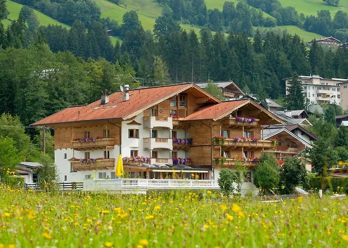 Ξενοδοχείο Landhotel Lechner 3*